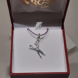 Forbici con movimento apertura e chiusura